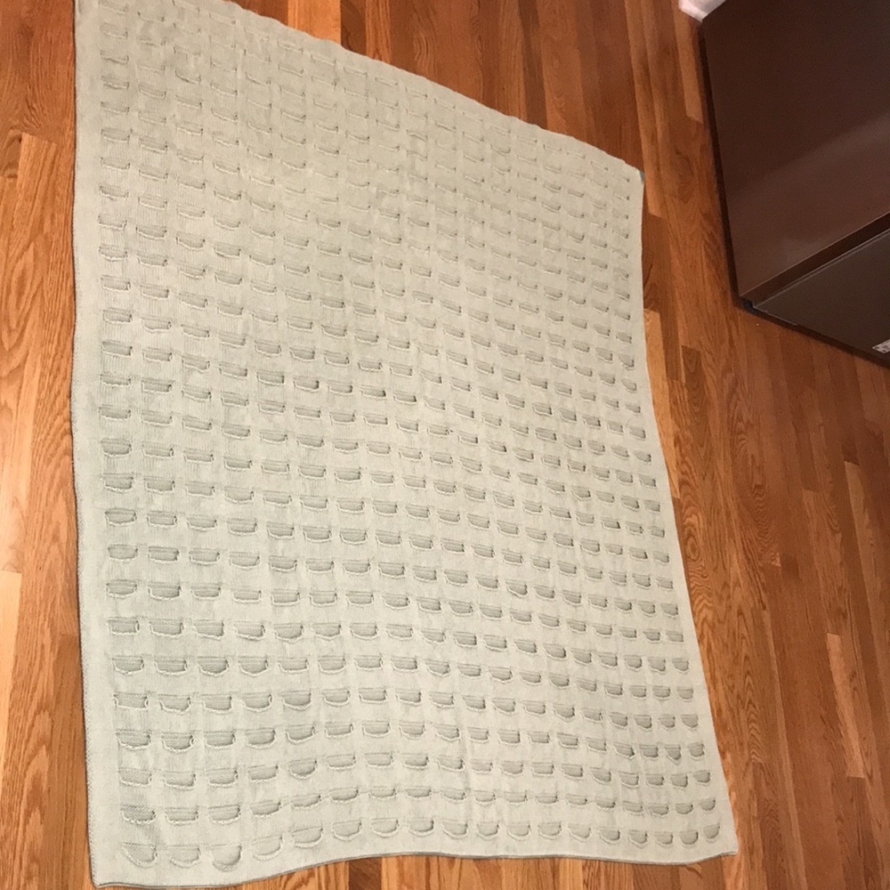 Anthropologie Narissa Throw Blanket Green - Picture 12 of 16